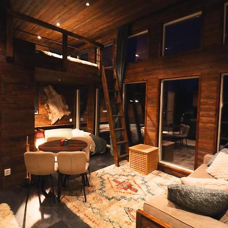 Reindeer River Lights Lodge Кируна Екстериор снимка