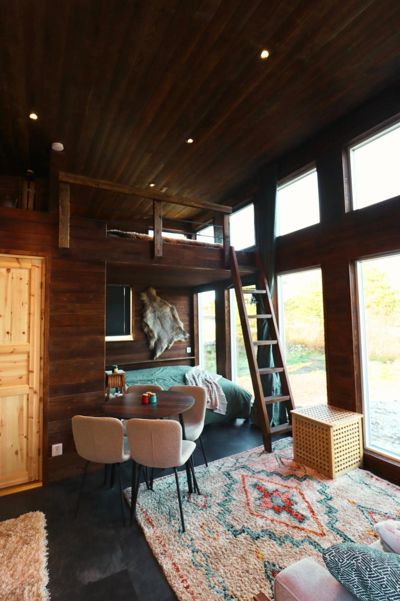 Reindeer River Lights Lodge Кируна Екстериор снимка